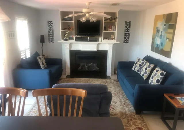 Photo 3 of Single family home for sale at 23186 Camino St, Galveston, TX 77554 | MLS# 59707958 | Listing updated on 2026-04-07