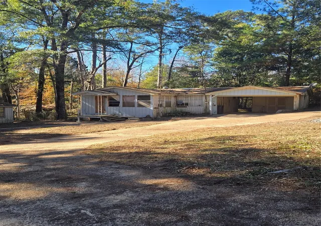 Photo 2 of Single family home for sale at 168 Stacy Springs Cir, Livingston, TX 77351 | MLS# 90452208 | Listing updated on 2026-07-21