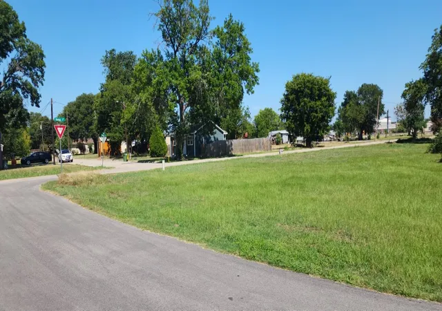 image of 0 Sycamore, Hearne, TX 77859 | MLS# 91617905