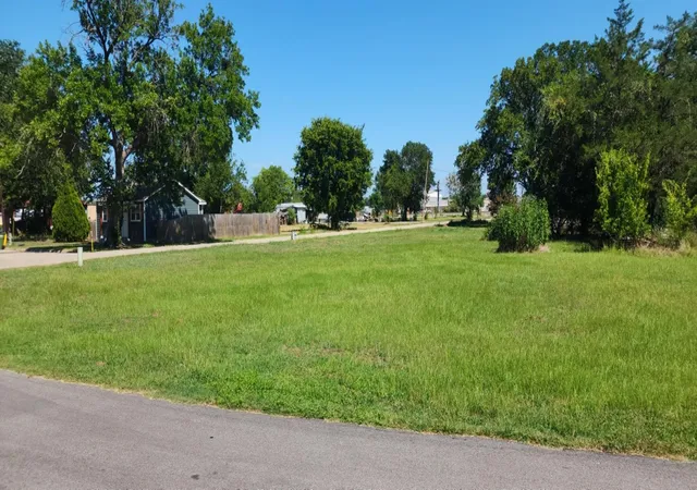 image of 0 Sycamore, Hearne, TX 77859 | MLS# 91617905