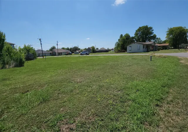 9th image of 0 Sycamore, Hearne, TX 77859 | MLS# 91617905