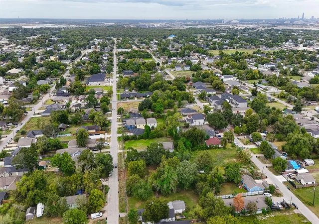 Photo 2 of Land for sale at 4647 Maggie St, Houston, TX 77051 | MLS# 94433660 | Listing updated on 2026-05-20