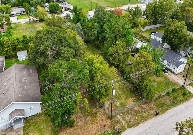 Photo 3 of Land for sale at 4647 Maggie St, Houston, TX 77051 | MLS# 94433660 | Listing updated on 2026-05-20