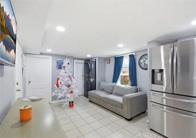 Photo 3 of Multi family home for sale at 4218 Avenue S, Galveston, TX 77550 | MLS# 73739082 | Listing updated on 2026-09-17