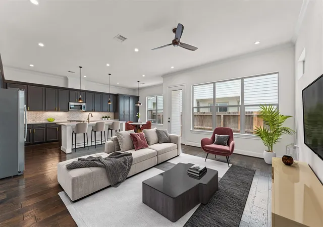 Photo 1 of Single family home for sale at 8806 Hollywood Garden Ln, Houston, TX 77080 | MLS# 5534587 | Listing updated on 2026-07-19
