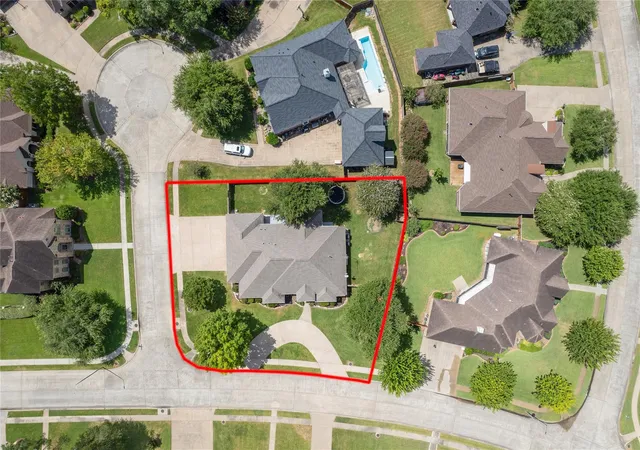 Photo 3 of Single family home for sale at 203 Cyn Oak Dr, Lake Jackson, TX 77566 | MLS# 31792131 | Listing updated on 2026-08-21
