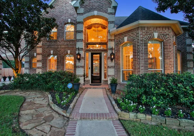 Photo 2 of Single family home for sale at 17331 Fairgrove Park Dr, Houston, TX 77095 | MLS# 88987514 | Listing updated on 2026-09-20