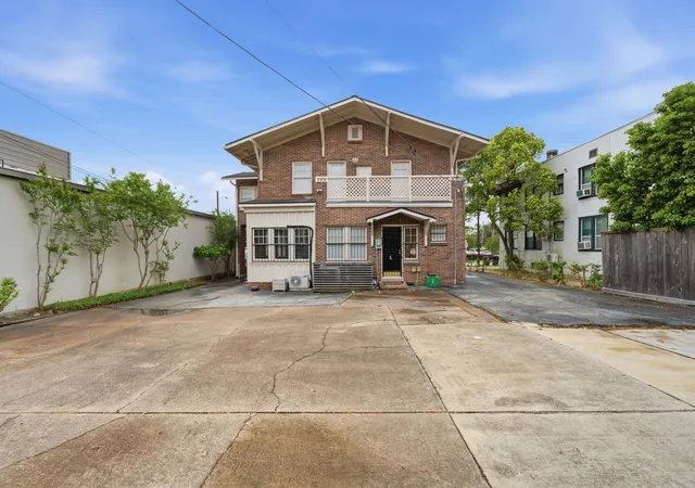 4th image of 626 W Alabama St, Houston, TX 77006 | MLS# 53520338