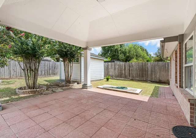 3rd image of 11310 Gladefield Dr, Houston, TX 77099 | MLS# 76755843