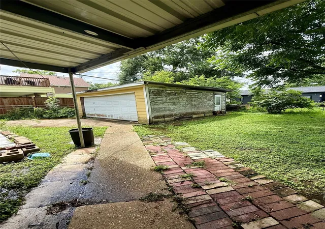 4th image of 5522 Woodlark St, Houston, TX 77017 | MLS# 10115836