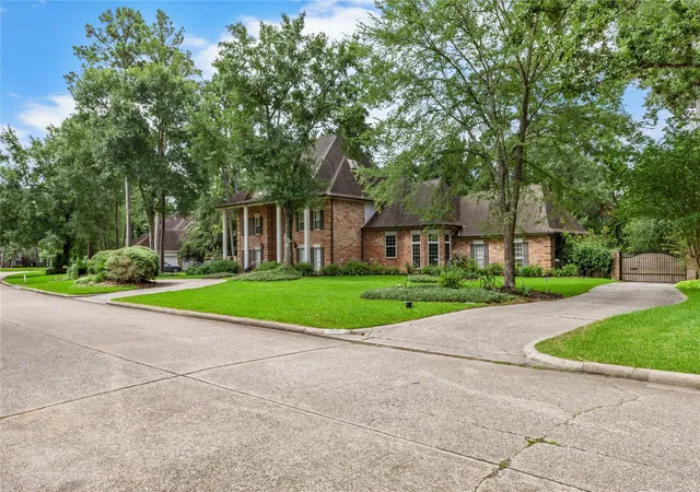 Photo 1 of Single family home for sale at 5611 Garden Point Dr, Kingwood, TX 77345 | MLS# 97510015 | Listing updated on 2026-09-08