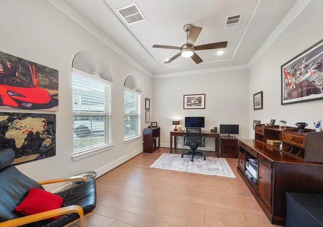 5th image of 11 Kimberling Ct, Tomball, TX 77375 | MLS# 72147347