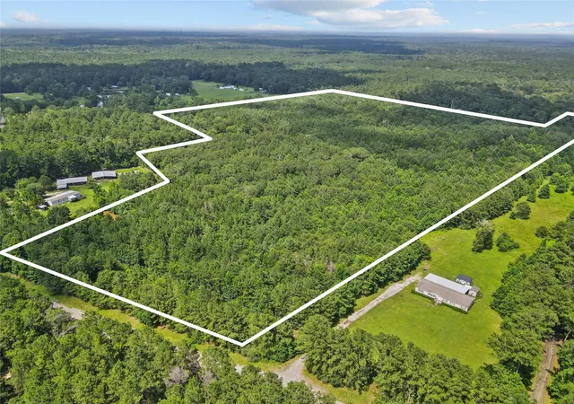 3rd image of 4013 Fm 2992, Woodville, TX 75979 | MLS# 85908281