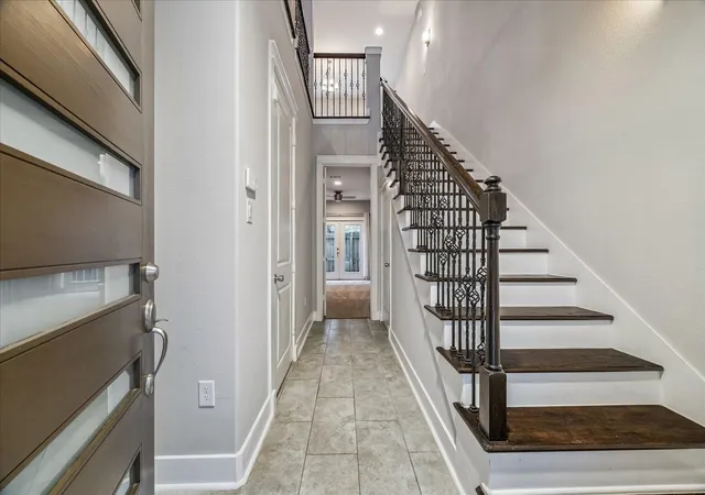 Photo 3 of Single family home for sale at 608 W 28th Street #B, Houston, TX 77008 | MLS# 18760570 | Listing updated on 2026-09-16