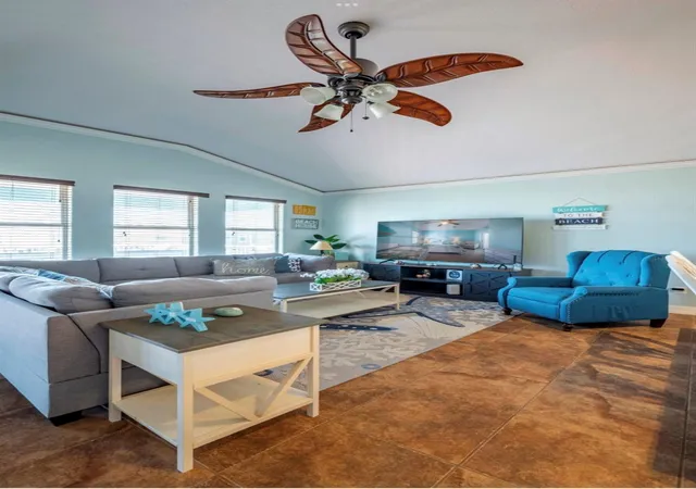 4th image of 1430 Blue Water Hwy, Freeport, TX 77541 | MLS# 65061565