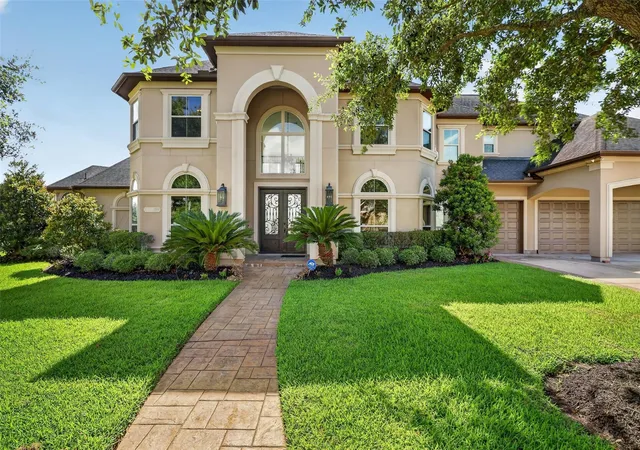 Photo 2 of Single family home for sale at 11410 Via Fontana Ct, Richmond, TX 77406 | MLS# 35965575 | Listing updated on 2026-06-27