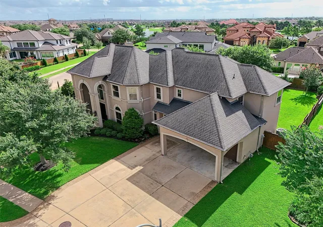 Photo 3 of Single family home for sale at 11410 Via Fontana Ct, Richmond, TX 77406 | MLS# 35965575 | Listing updated on 2026-06-27