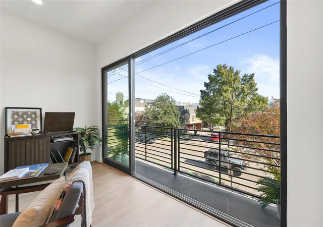 2nd image of 1517 Vermont St #B, Houston, TX 77006 | MLS# 16343231