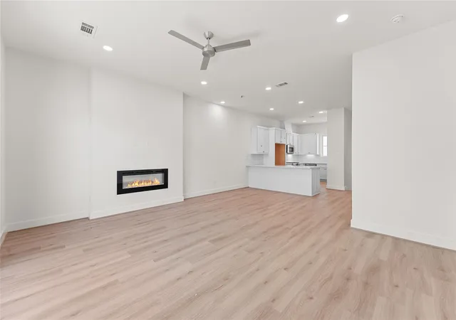 4th image of 1517 Vermont St #B, Houston, TX 77006 | MLS# 16343231