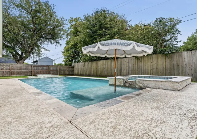 Homes for sale in Bridge City, TX | 1199 Arthur St, Bridge City, TX 77611 | MLS# 86799741