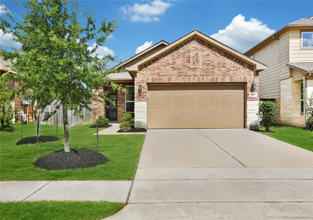 Homes for sale in Conroe, TX | 7080 Silverleaf Oak St, Conroe, TX 77304 | MLS# 765114