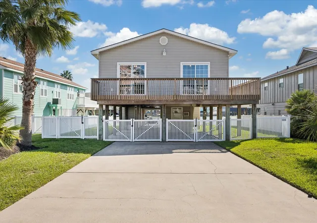 Homes for sale in Jamaica Beach, TX | 16537 Tortuga Way, Jamaica Beach, TX 77554 | MLS# 27559878
