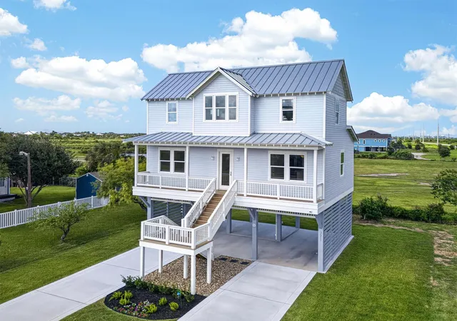 Photo 2 of Single family home for sale at 3611 W Jean St, Galveston, TX 77554 | MLS# 16845330 | Listing updated on 2026-09-05
