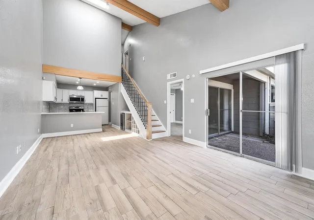 Photo 4 of Townhouse for sale at 12213 Sandpiper Dr #122, Houston, TX 77035 | MLS# 44490002 | Listing updated on 2026-09-21