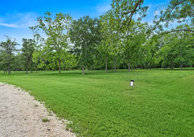 3rd image of 32919 Southern Manors Dr, Fulshear, TX 77441 | MLS# 90912622