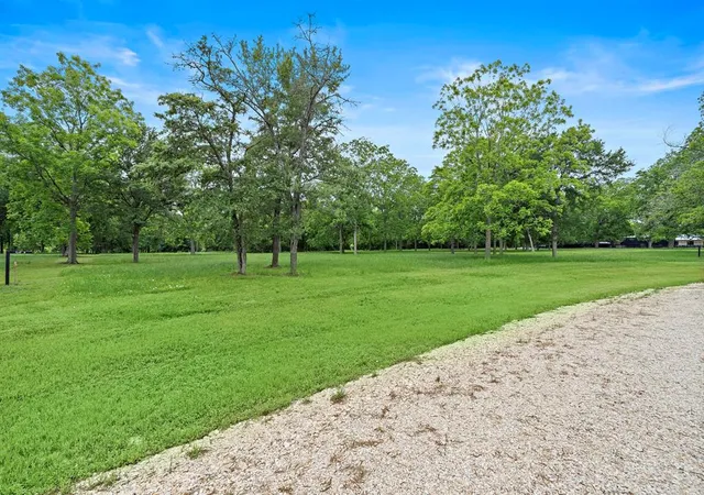 5th image of 32919 Southern Manors Dr, Fulshear, TX 77441 | MLS# 90912622