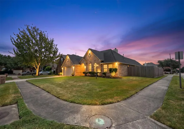 Photo 3 of Single family home for sale at 1802 Barbara Ct, Deer Park, TX 77536 | MLS# 12070251 | Listing updated on 2026-09-23