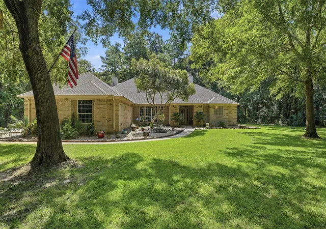 Photo 1 of Sale Pending at 29910 Cmns Superior Dr, Huffman, TX 77336 | MLS# 16411822 | Listing updated on 2026-09-18