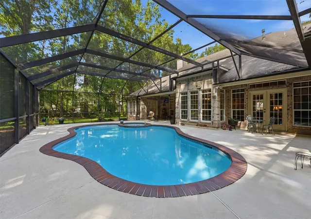 Photo 2 of Sale Pending at 29910 Cmns Superior Dr, Huffman, TX 77336 | MLS# 16411822 | Listing updated on 2026-09-18