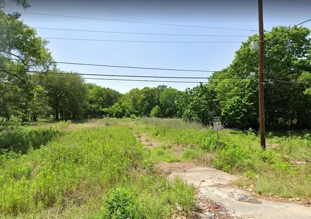 Photo 3 of Land for sale at 1034 Niagara St, Houston, TX 77051 | MLS# 94887478 | Listing updated on 2026-06-25