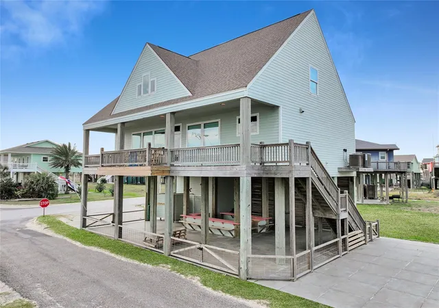4th image of 816 S Crystal Beach Rd, Port Bolivar, TX 77650 | MLS# 47692339
