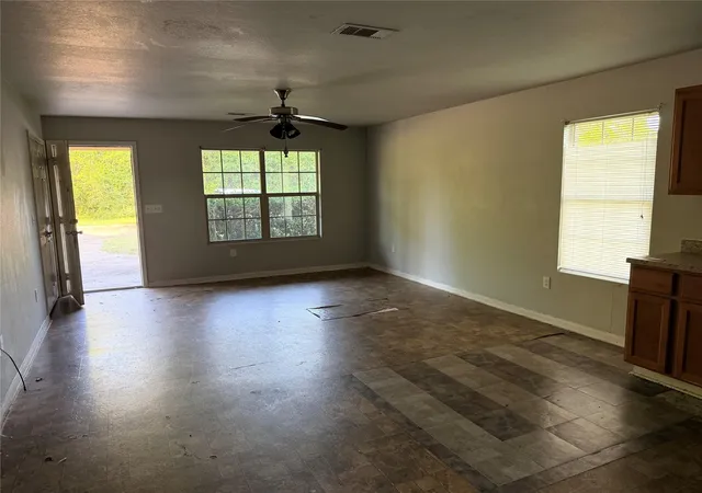5th image of 424 Baker Cir, Liberty, TX 77575 | MLS# 17976067