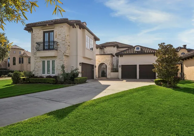 Photo 1 of Single family home for sale at 507 Constellation Blvd, League City, TX 77573 | MLS# 10823689 | Listing updated on 2026-04-29