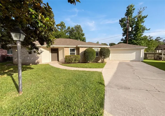 Homes for sale in Spring, TX | 410 E Little Oak Ct, Spring, TX 77386 | MLS# 54508760