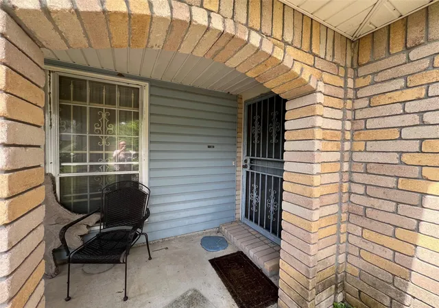 Photo 4 of Single family home for sale at 10915 Kentington Oak Dr, Humble, TX 77396 | MLS# 3205819 | Listing updated on 2026-07-22