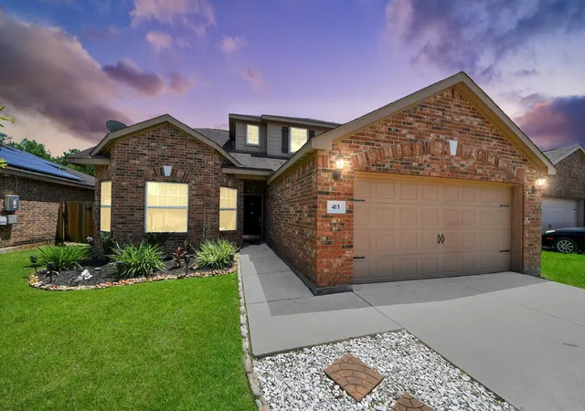 1st image of 415 Hawks View Dr, La Marque, TX 77568 | MLS# 18234038