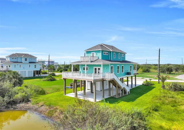Homes for sale in Galveston, TX | 3819 El Lago St, Galveston, TX 77554 | MLS# 32089384
