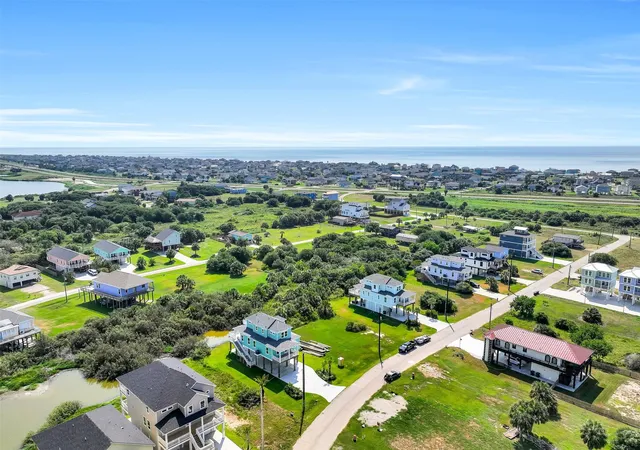 Homes for sale in Galveston, TX | 3819 El Lago St, Galveston, TX 77554 | MLS# 32089384