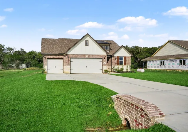 4th image of 12 Cattle Dr, Bay City, TX 77414 | MLS# 45514033