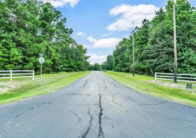 3rd image of 27987 Bridle Ave, Waller, TX 77484 | MLS# 5927807