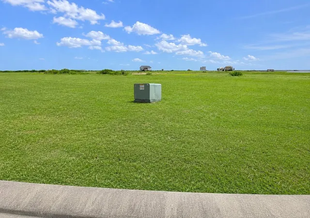 2nd image of 3433 Chateau Wy, Palacios, TX 77465 | MLS# 17075710