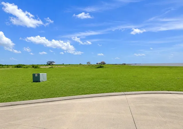 9th image of 3433 Chateau Wy, Palacios, TX 77465 | MLS# 17075710