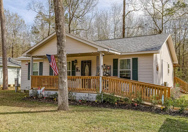 1st image of 416 Windomere Dr, Livingston, TX 77351 | MLS# 4228406