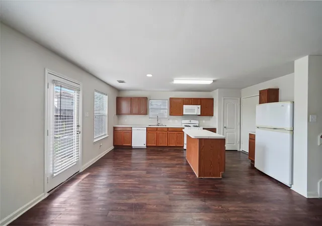 Photo 3 of Single family home for sale at 3610 Avalon Castle Dr, Spring, TX 77386 | MLS# 21683913 | Listing updated on 2026-08-14