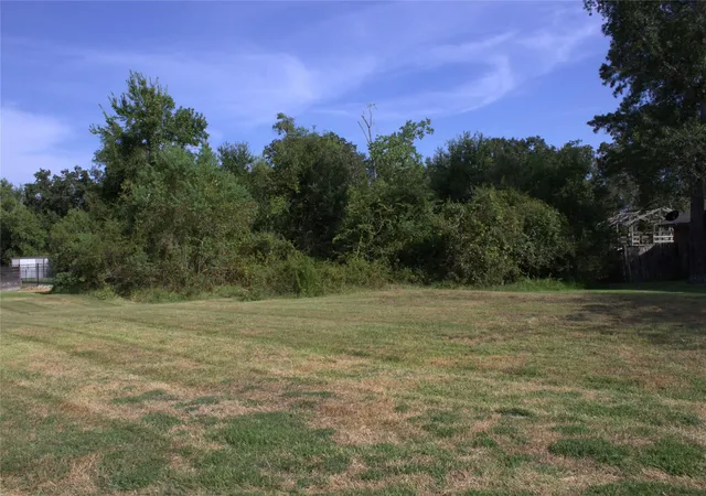 Photo 1 of Land for sale at 209 Briarwood Dr, Bellville, TX 77418 | MLS# 8317356 | Listing updated on 2026-08-25