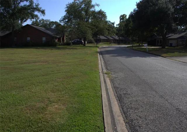 Photo 4 of Land for sale at 209 Briarwood Dr, Bellville, TX 77418 | MLS# 8317356 | Listing updated on 2026-08-25